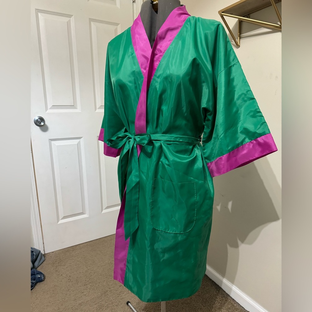 Vintage Dynasty silky robe